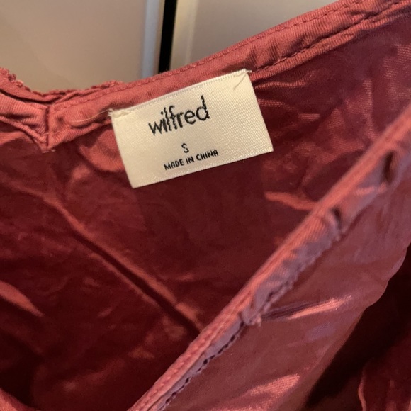 Aritzia Silk Top - Picture 2 of 2